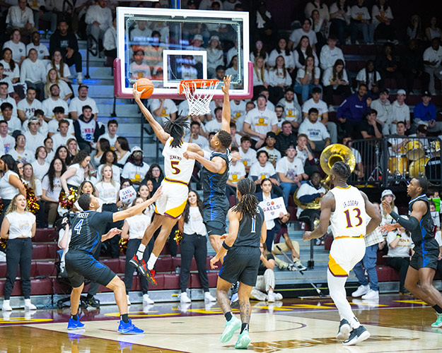 Iona College Honoring Essential Workers at Men's Basketball Game February  20
