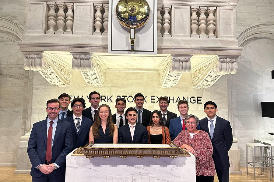 Students visiting the NY Stock Exchange.